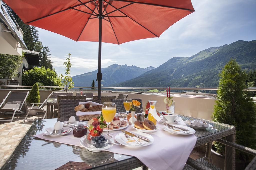 Hotel Alta Vista Нойкирхен-ам-Гросфенедигер Экстерьер фото
