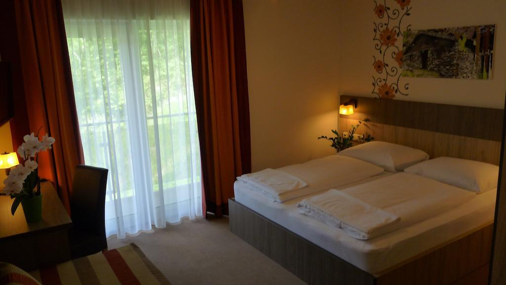 Hotel Alta Vista Нойкирхен-ам-Гросфенедигер Экстерьер фото
